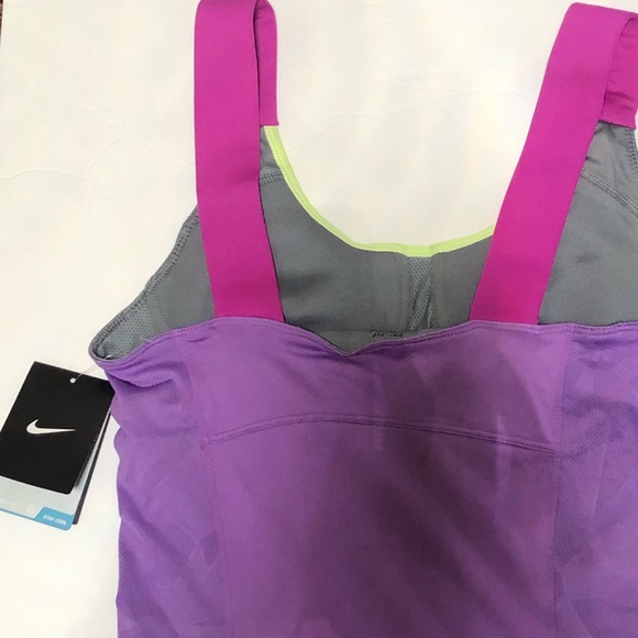 🎉Host Pick🎉Nike Women’s Tennis Tank - Picture 8 of 8